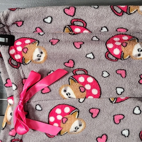 Bobbie Brooks Fuzzy Pj Bottoms - Picture 2 of 4